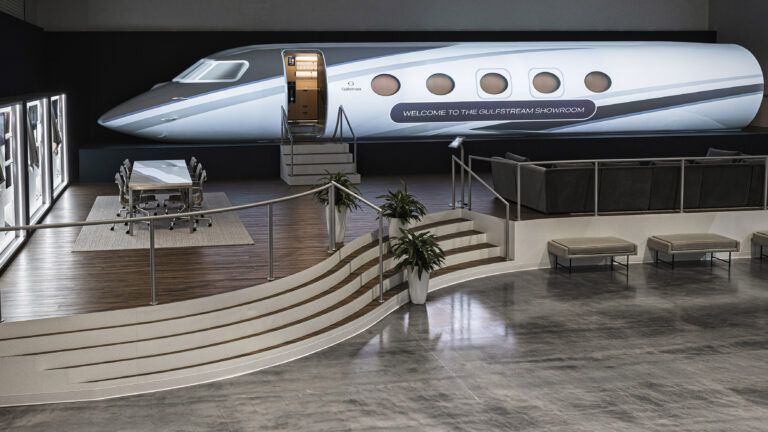 The customer showroom at Gulfstream’s worldwide headquarters in Savannah, Georgia, has been expanded to incorporate the all-new Gulfstream G400