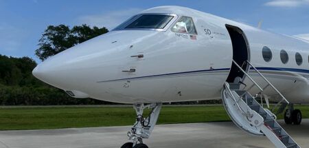 Satcom Direct Gulfstream G550 equipped with FlightDeck Freedom