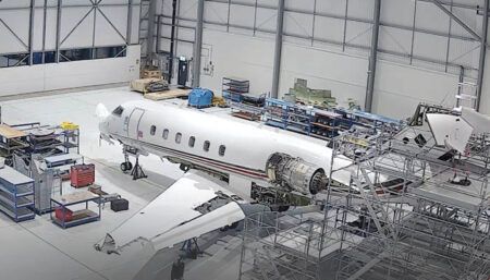 7500-landing inspection in hangar