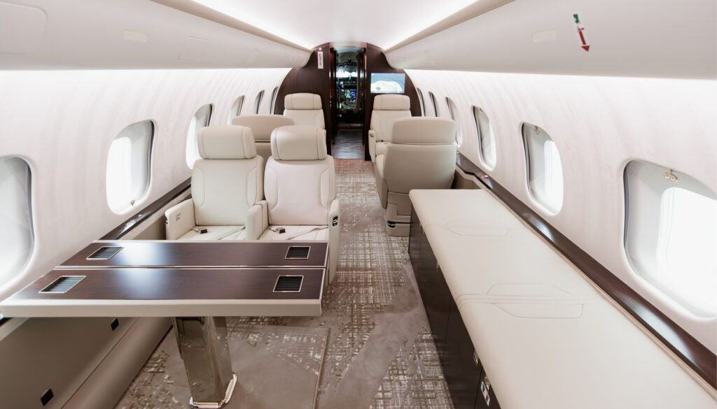 Global 5500 interior conference/dining area