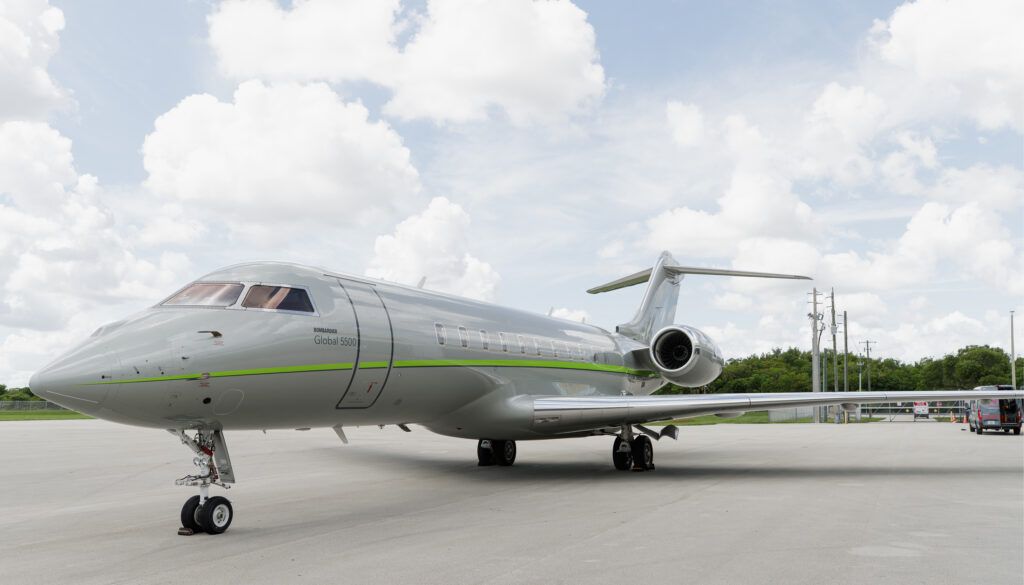 Bombardier Global 5500 on tarmac
