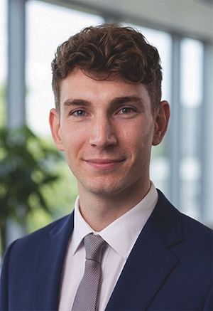 Headshot of Colin Carter