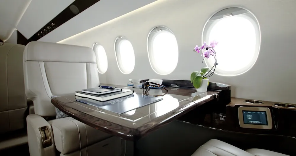 VIDEO: Clemens and Alto upgrade CMS on Falcon 900EX EASy